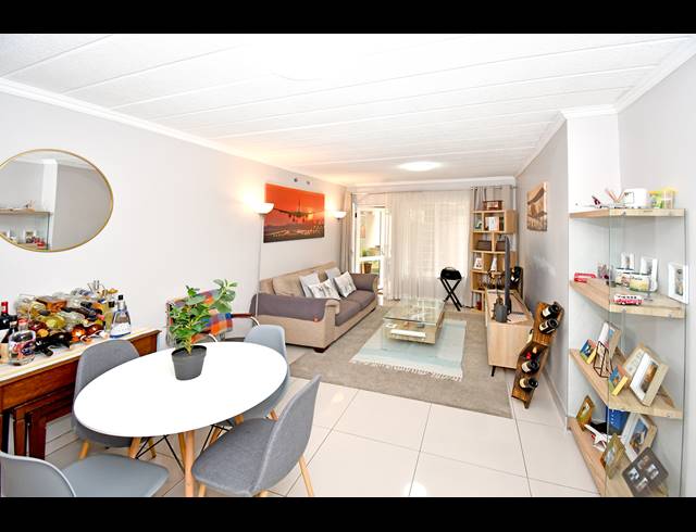 2 BEDROOM APARTMENT FOR SALE IN CRAIGHALL